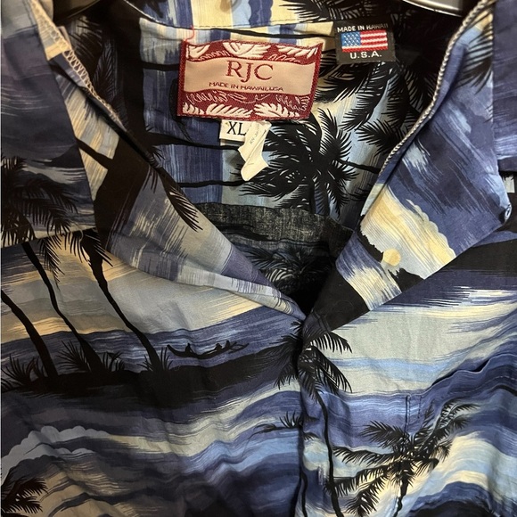 Hawaiian Blue and Black Casual Button Down Shirt. Made in the USA - Picture 3 of 4